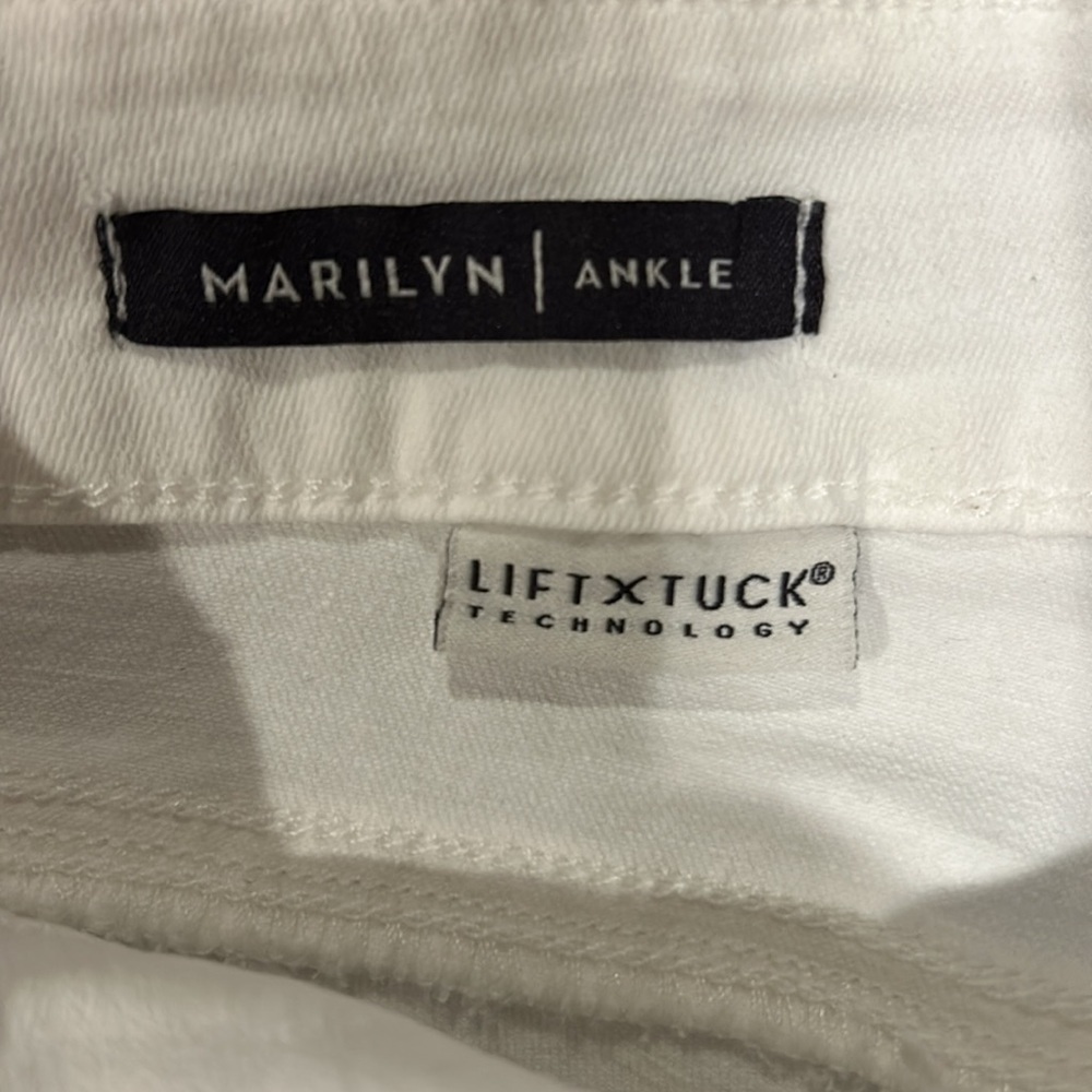 NYJD jeans size 6 Lift and Tuck technology - Picture 3 of 7